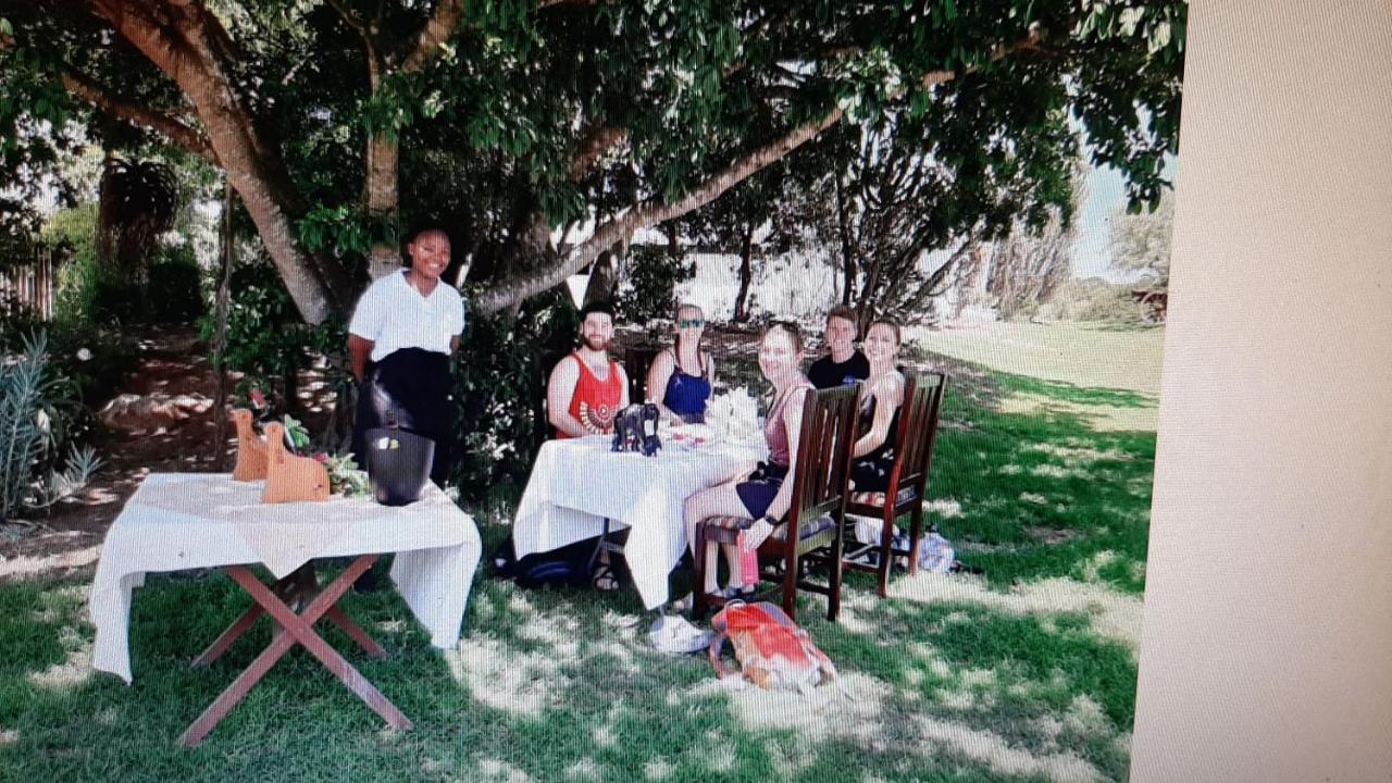 Leeuwenbosch Country House - Amakhala Game Reserve Eksteriør billede